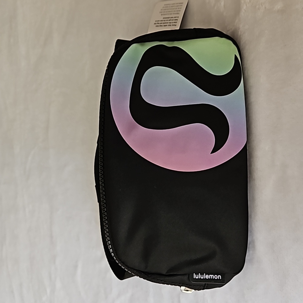 Lululemon RARE Everywhere Belt Bag 1L Rainbow Logo 🌈